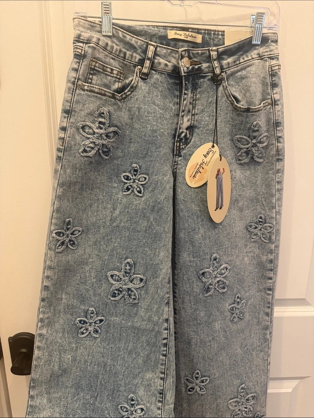 Embroidered Floral Light Wash Women’s Jeans